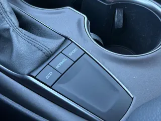 Toyota Camry 2024 SE 4p Sedán