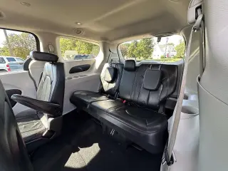 Chrysler Pacifica 2017 Touring-L 4dr Mini-Van
