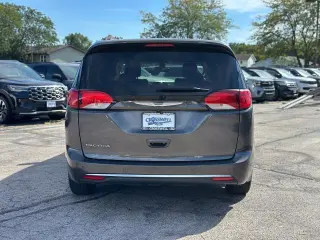 Chrysler Pacifica 2017 Touring-L 4dr Mini-Van