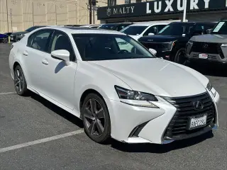 Sedán Lexus GS 200t 2017 de 4 puertas