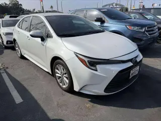 Toyota Corolla Hybrid 2023 SE 4p Sedan