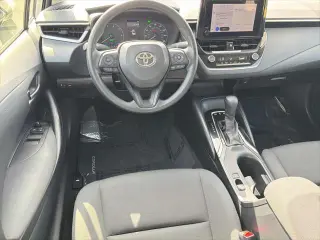 Toyota Corolla Híbrido 2024 SE 4dr Sedán