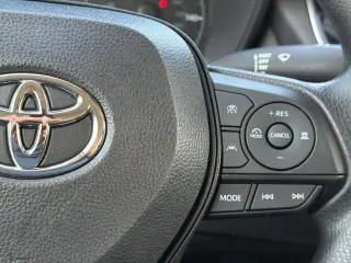 Toyota Corolla Híbrido 2024 SE 4dr Sedán