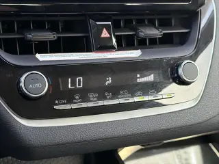 Toyota Corolla Híbrido 2024 SE 4dr Sedán