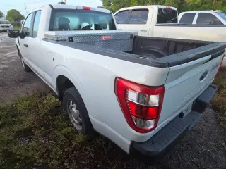 Ford F-150 2023 4x2 XL 4dr SuperCab 8 ft. LB