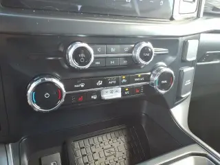 Ford F-150 2024 4x4 XLT 4dr SuperCrew 5.5 ft. SB