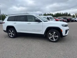 Jeep Grand Cherokee L 2026 4x4 Limited 4dr SUV