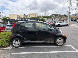 Mitsubishi i-MiEV 2016 ES 4dr Hatchback