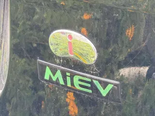 Mitsubishi i-MiEV 2016 ES 4dr Hatchback