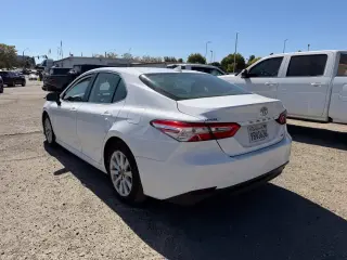 Toyota Camry 2019 LE 4dr Sedán