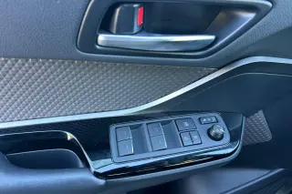 Toyota C-HR 2020 Limited 4dr Crossover