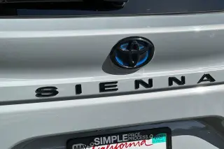 Toyota Sienna 2023 AWD Woodland Edition 7-Pasajeros 4dr Mini-Van
