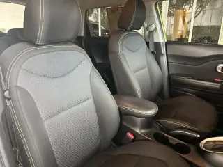 Kia Soul 2014 + 4dr Crossover