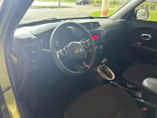 Kia Soul 2014 + 4dr Crossover