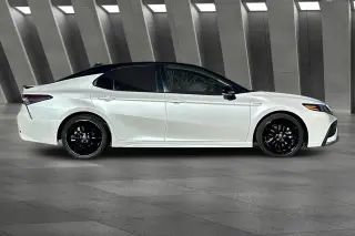 Toyota Camry Híbrida 2021 XSE 4dr Sedán