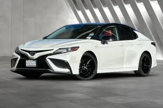 Toyota Camry Híbrida 2021 XSE 4dr Sedán