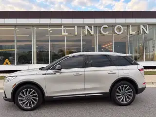 Lincoln Corsair 2023 AWD Reserve 4dr SUV
