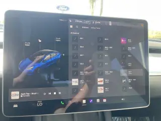 Tesla Model 3 2023 4dr Sedán