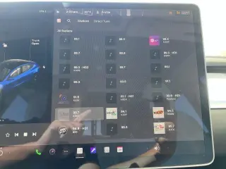 Tesla Model 3 2023 4dr Sedán