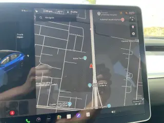 Tesla Model 3 2023 4dr Sedán