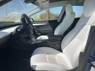 Tesla Model 3 2023 4dr Sedán