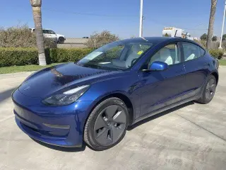 Tesla Model 3 2023 4dr Sedán