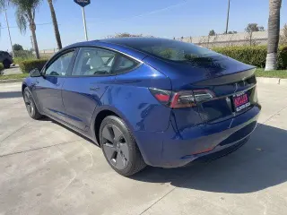 Tesla Model 3 2023 4dr Sedán
