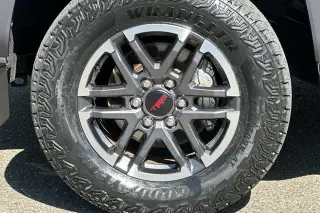 Toyota Tacoma 2024 4x4 TRD Sport 4dr Double Cab 5.0 ft SB 8A