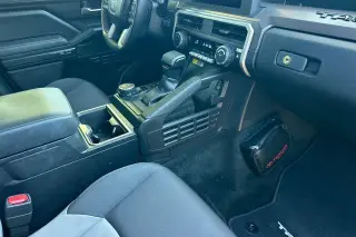 Toyota Tacoma 2024 4x4 TRD Sport 4dr Double Cab 5.0 ft SB 8A