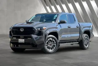 Toyota Tacoma 2024 4x4 TRD Sport 4dr Double Cab 5.0 ft SB 8A