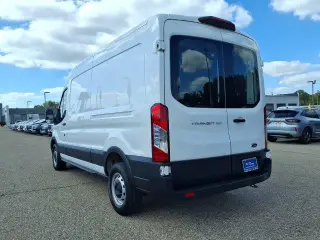 Ford Transit 2021 250 3dr SWB Techo Medio Furgón de Carga