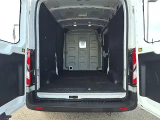 Ford Transit 2021 250 3dr SWB Techo Medio Furgón de Carga