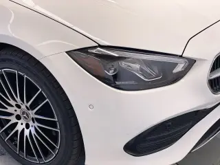 Mercedes-Benz Clase C 2023 C 300 4 Sedán