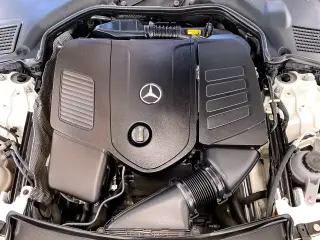 Mercedes-Benz Clase C 2023 C 300 4 Sedán