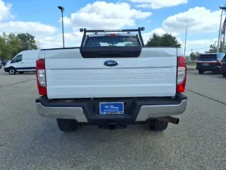 Ford F-250 Super Duty 2021 4x4 XL 2dr Cabina Regular 8 pies. Camión de caja larga
