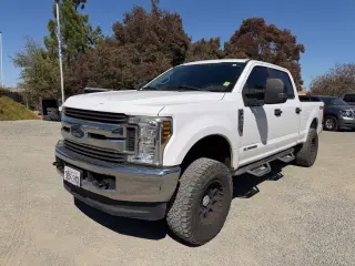 Ford F-250 Super Duty 2018 4x4 XL 4dr Crew Cab 6.8 ft. SB Pickup