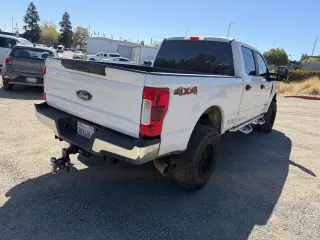 Ford F-250 Super Duty 2018 4x4 XL 4dr Crew Cab 6.8 ft. SB Pickup