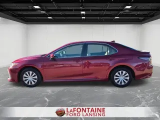 Toyota Camry Híbrido 2022 LE 4dr Sedán
