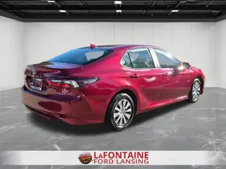 Toyota Camry Híbrido 2022 LE 4dr Sedán