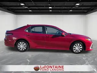 Toyota Camry Híbrido 2022 LE 4dr Sedán