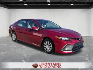 Toyota Camry Híbrido 2022 LE 4dr Sedán