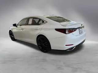 Lexus ES 350 2024 F SPORT Handling 4dr Sedán