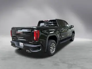 GMC Sierra 1500 2021 4x4 AT4 4 puertas Crew Cab 5.8 pies SB