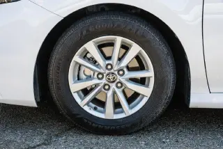Toyota Camry 2025 LE Sedán 4 puertas