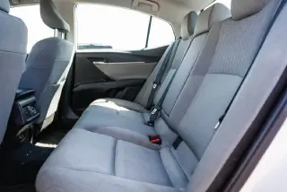 Toyota Camry 2025 LE Sedán 4 puertas