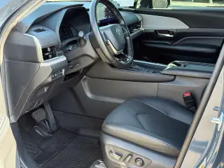 Toyota Grand Highlander 2024 AWD Limited 4dr SUV