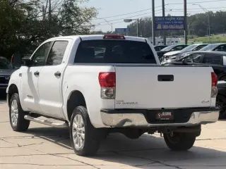 Toyota Tundra SR5 CrewMax 5.7L 4WD 2008