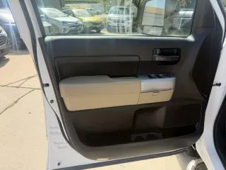 Toyota Tundra SR5 CrewMax 5.7L 4WD 2008