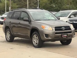 Toyota RAV4 Base I4 4WD 2011