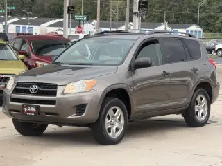 Toyota RAV4 Base I4 4WD 2011